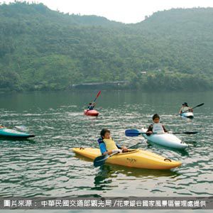 鯉魚潭 Liyu Lake 花蓮包車旅遊