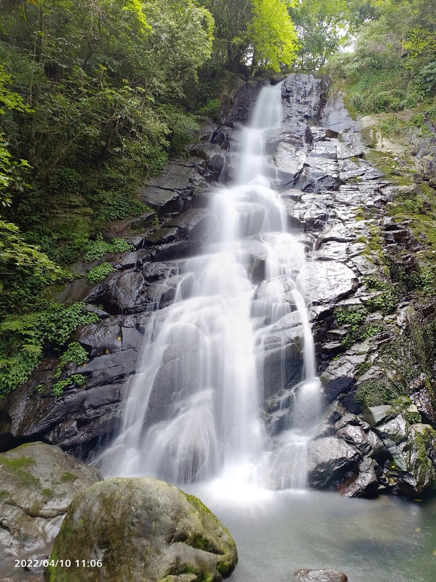 青山瀑布