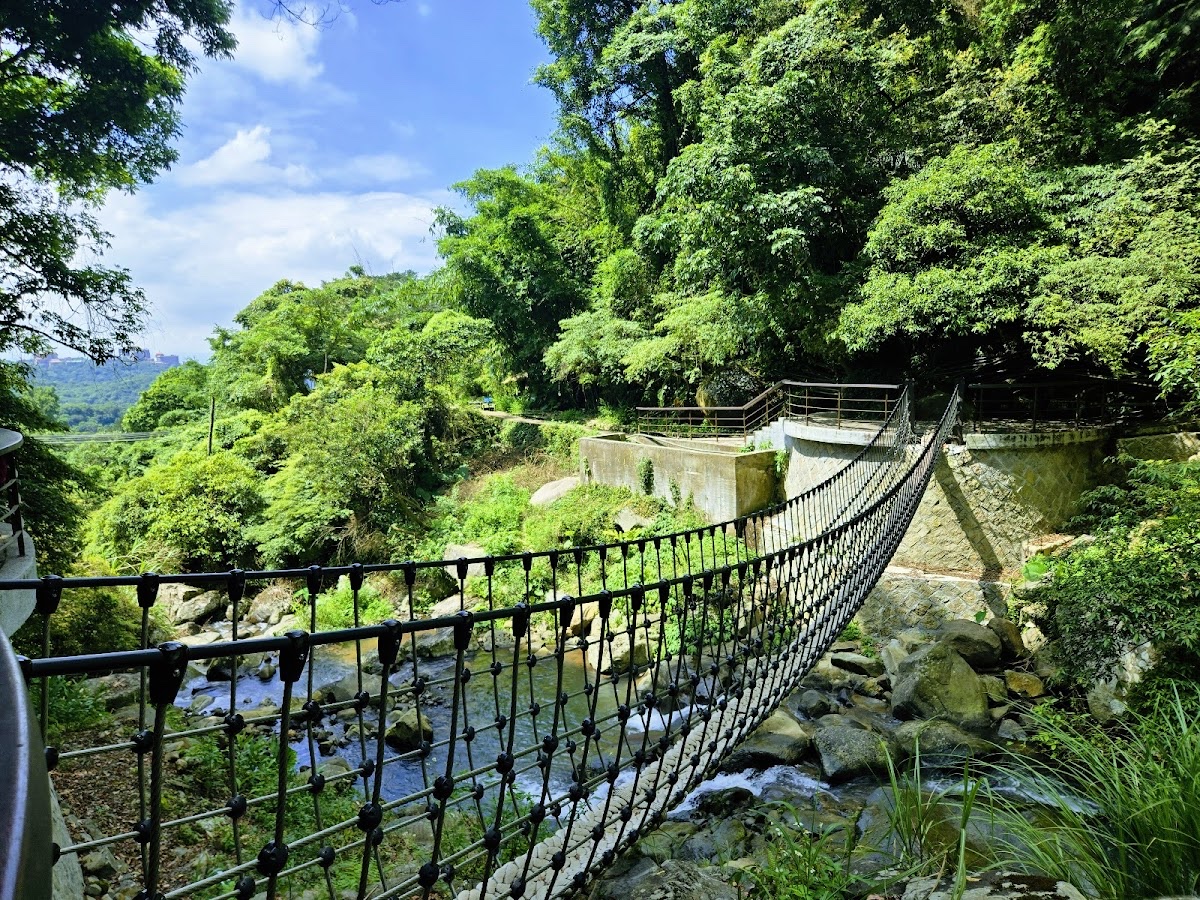 草山觀瀑吊橋