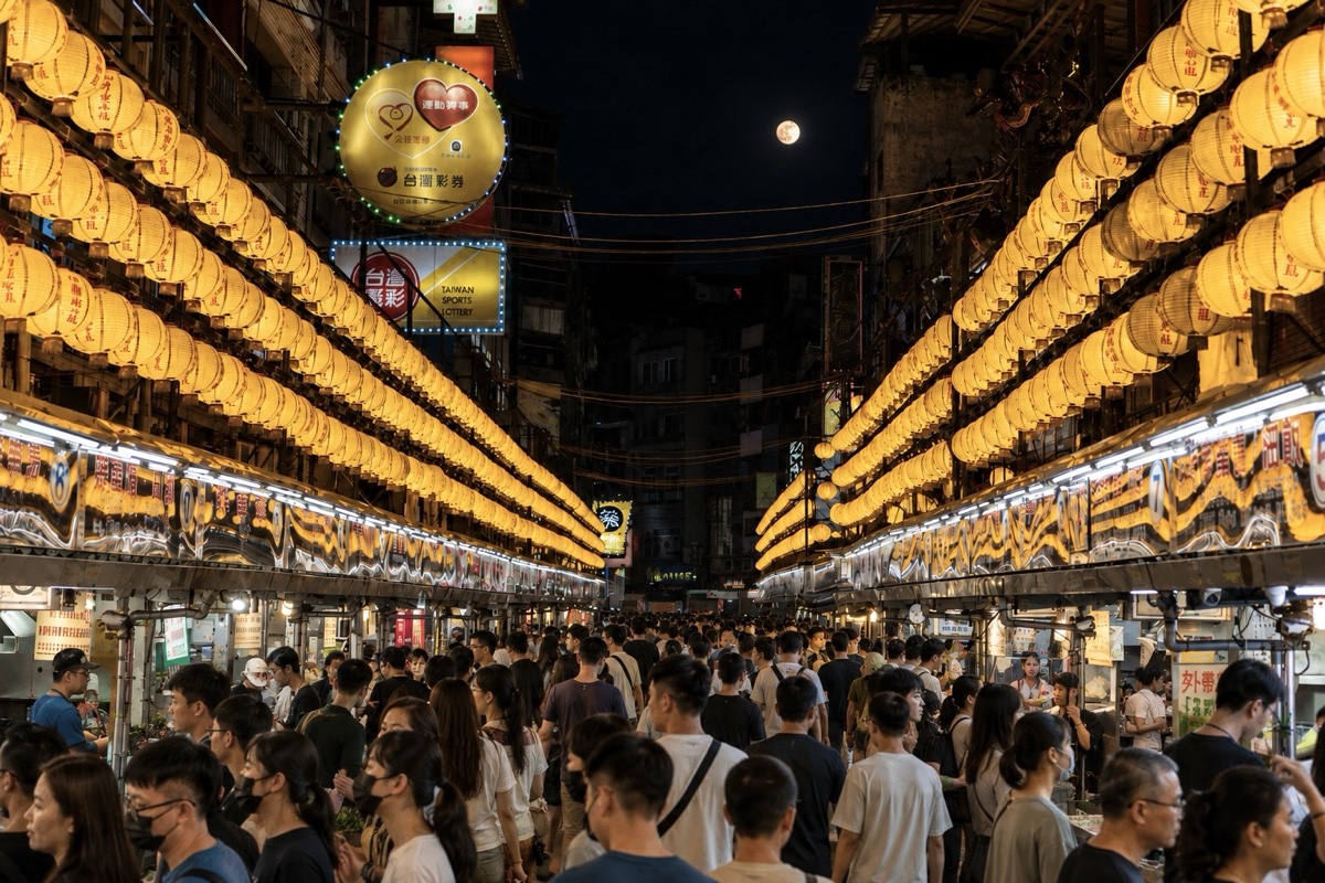 基隆廟口夜市｜基隆包車旅遊
